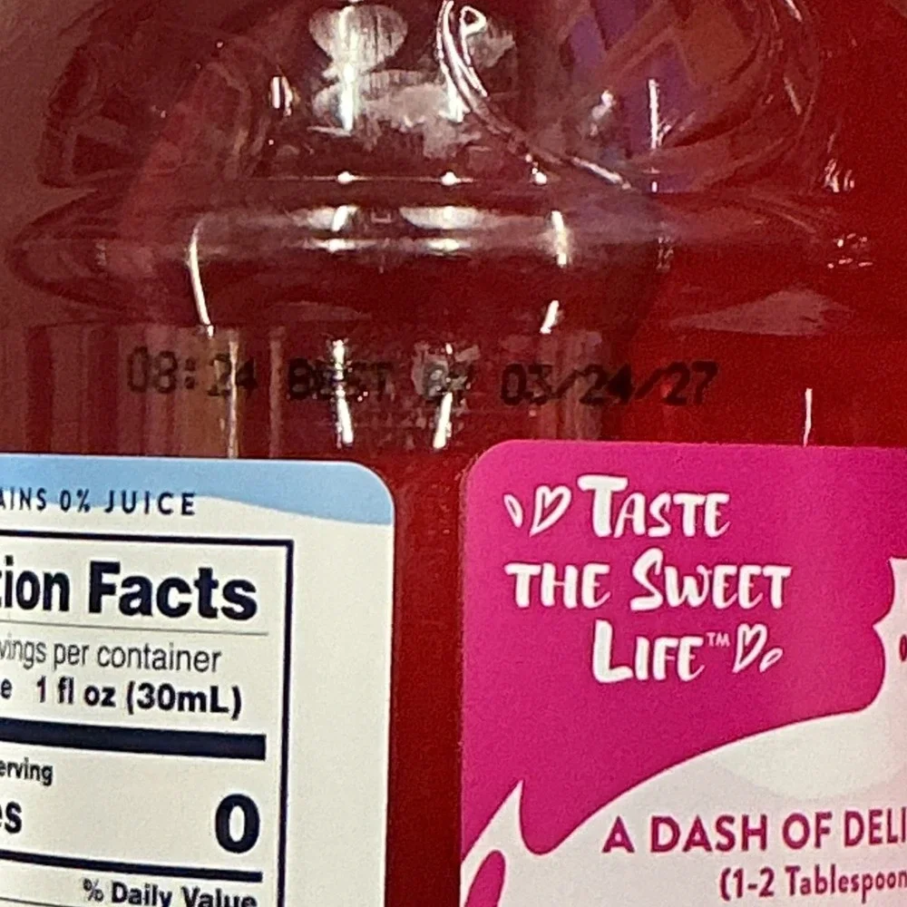 Two Jordans Skinny Mixes Strawberry Love Potion Syrup Sugar Free 0 Calorie Drink